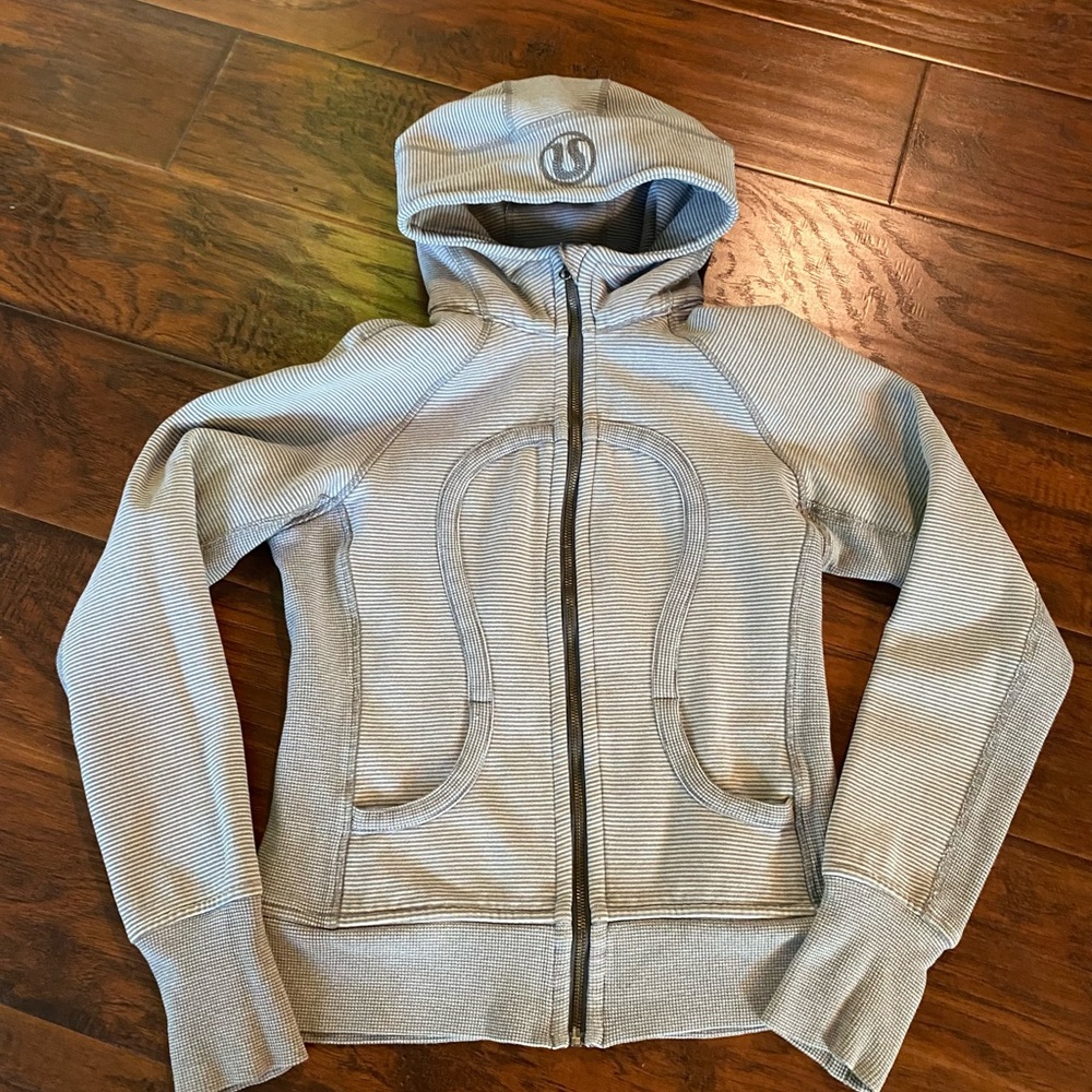 Lululemon sweater